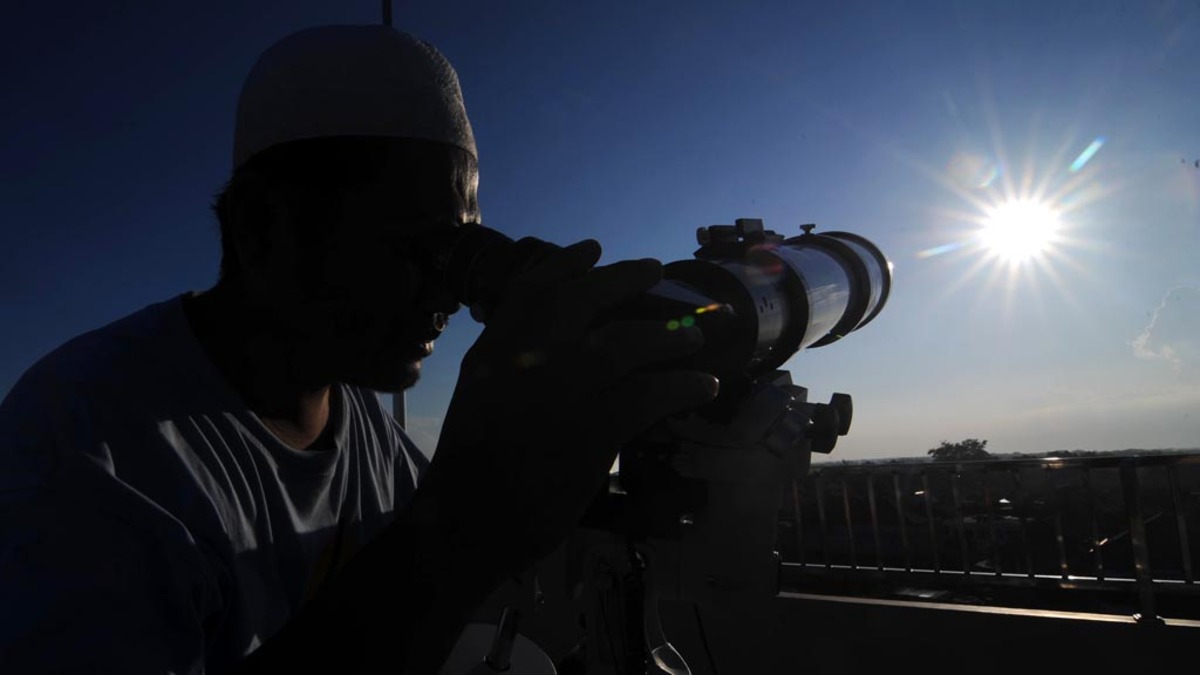 Sidang Isbat Sore Ini, Awal Ramadhan Berpotensi Berbeda