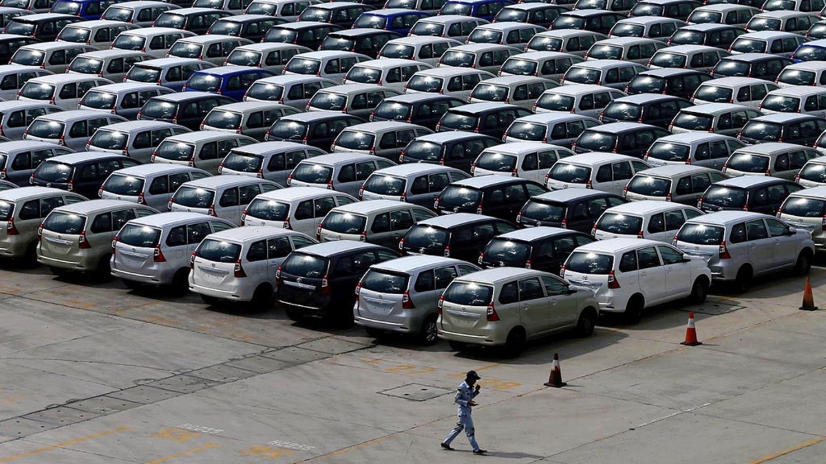 自動車販売は2025年も依然として厳しい