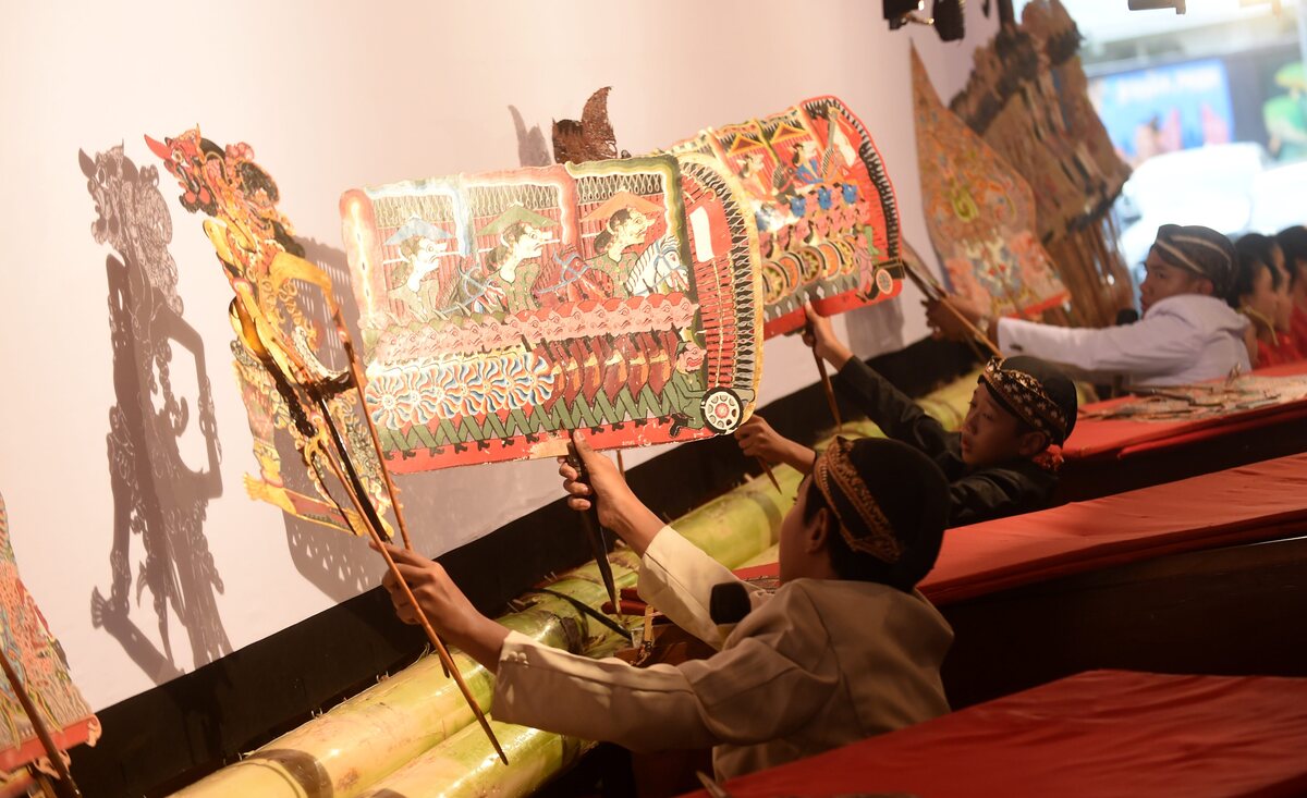 Ledakan Kreativitas di Tengah Zaman: Kilas Balik dan Prospek Seni Budaya Indonesia di Era Digital