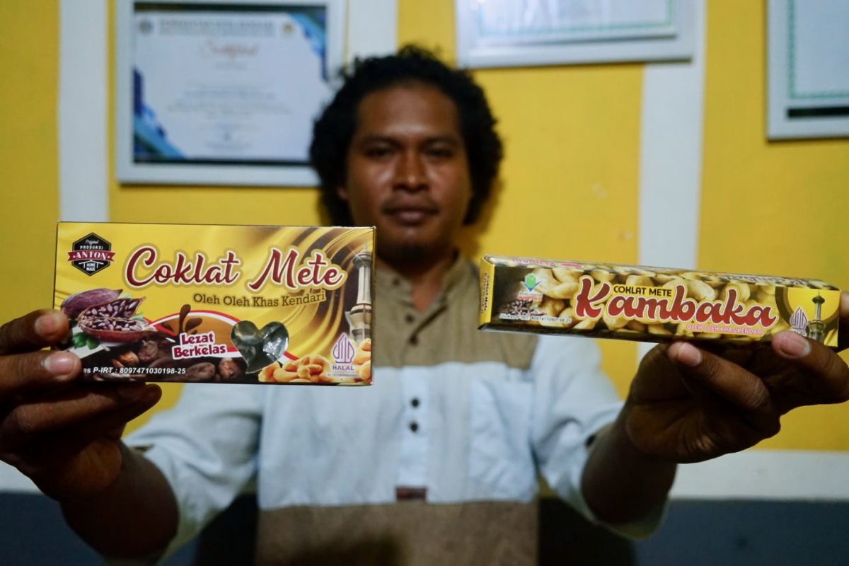 Teluku untuk artikel Siasat Bertahan Menjajakan Oleh-oleh Kendari Saat Ekonomi Melambat