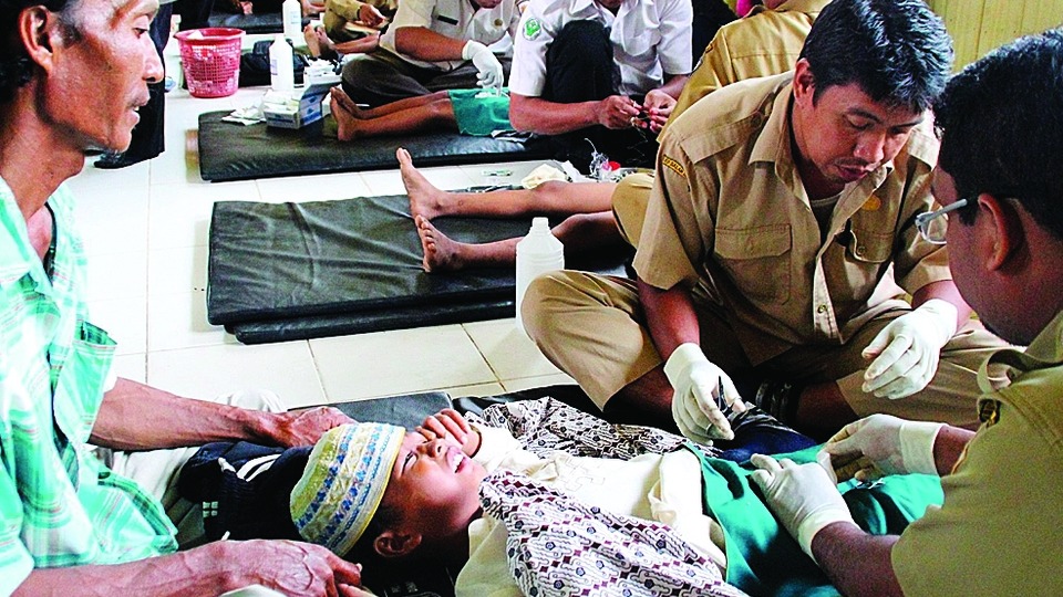 Turmushga chiqqan blowjob qizlar Qiz keksa odamni hayajonga soladi