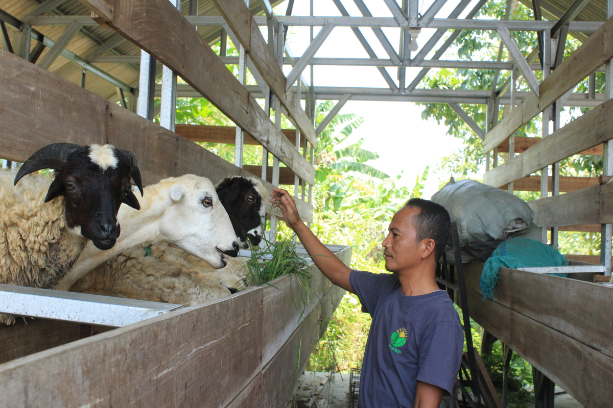 Qoriqchi kotiblari ish joyida yashirin kamera Porno qizlar yosh ICQ raqamlari