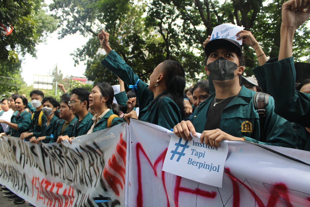 Bantuan Biaya Kuliah, dari Beasiswa hingga Pinjaman Cicilan