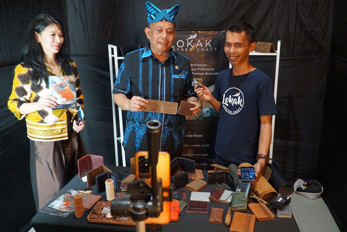 Teluku untuk artikel Wamen UMKM Minta Tiktok Shop Beri Ruang Lebih untuk Produk Lokal
